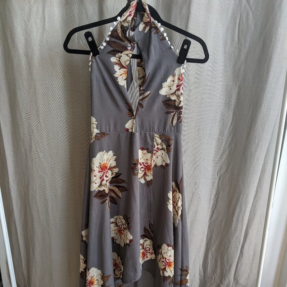 Backless Floral Halter - Picture 2 of 5